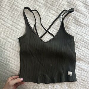 Vuori Black Fitted Sleeveless Camisole